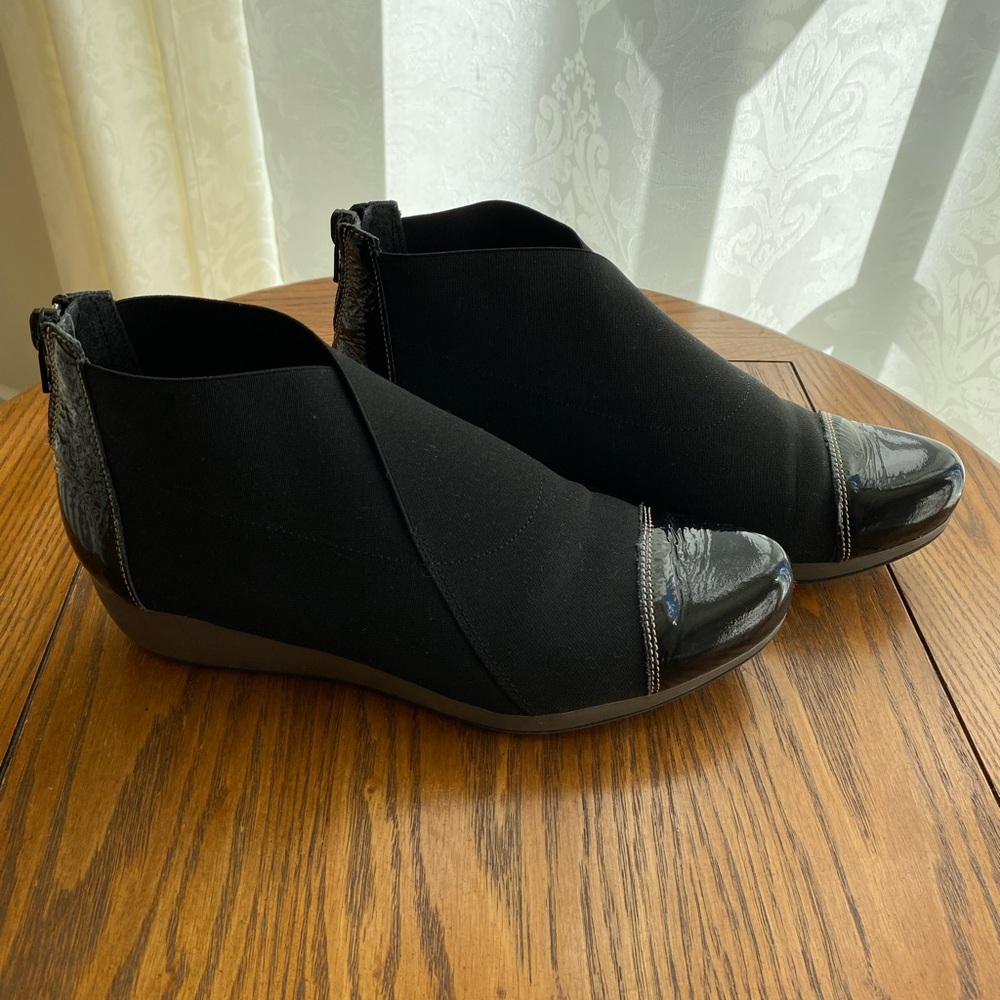 Short boots